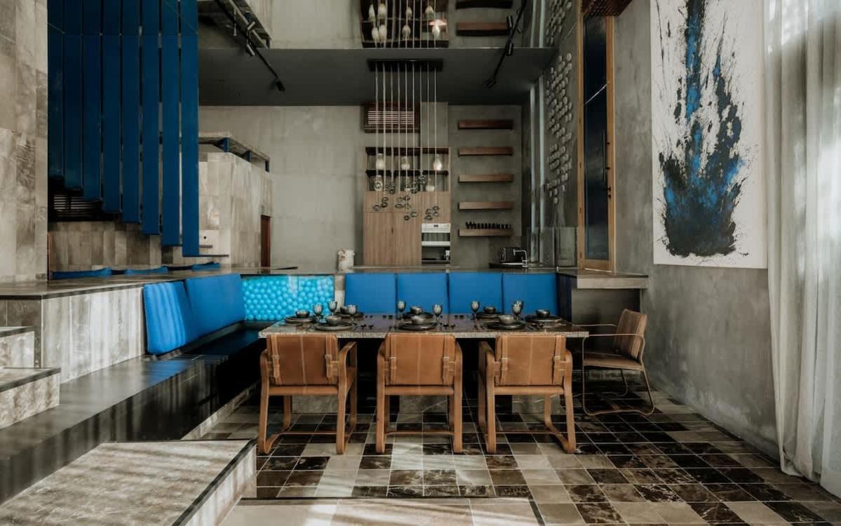 Barneys Ny Blue With Pool Apartment *